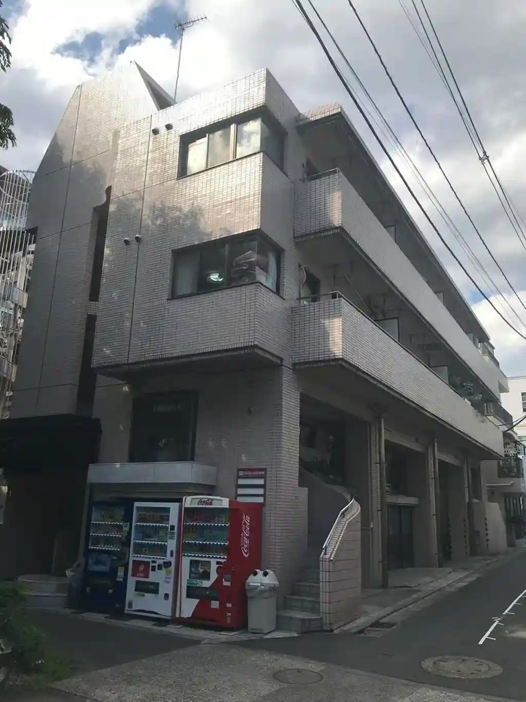 パティオ見次 外観