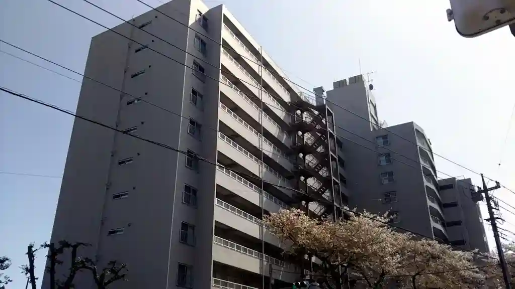 TSHT 日商岩井国立マンション 外観