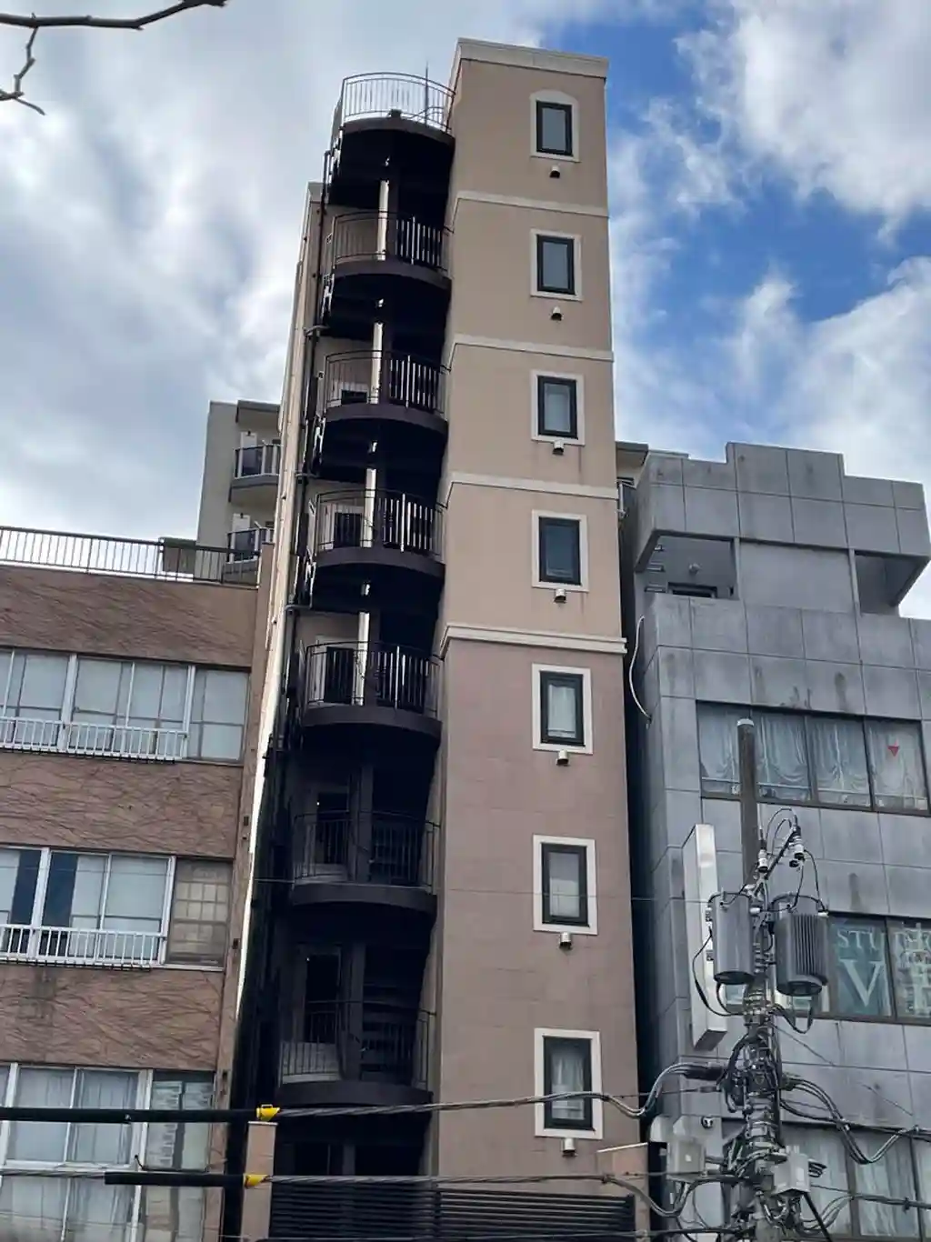 YCY 外観