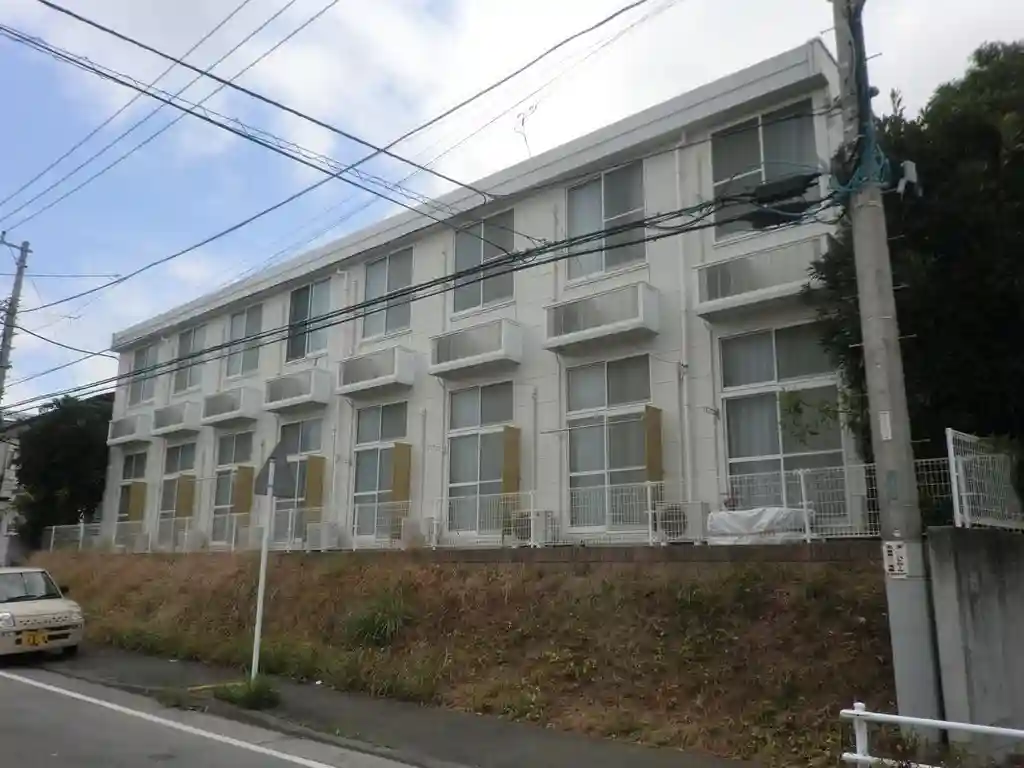 レオパレスクレール 外観