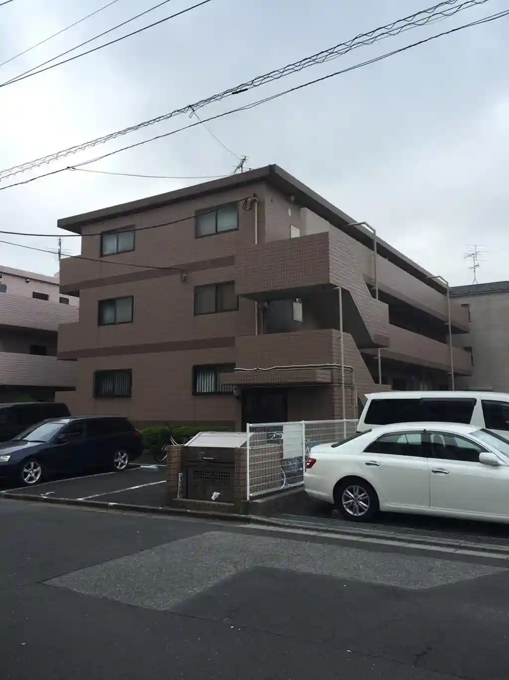 ロイヤルハイム 外観