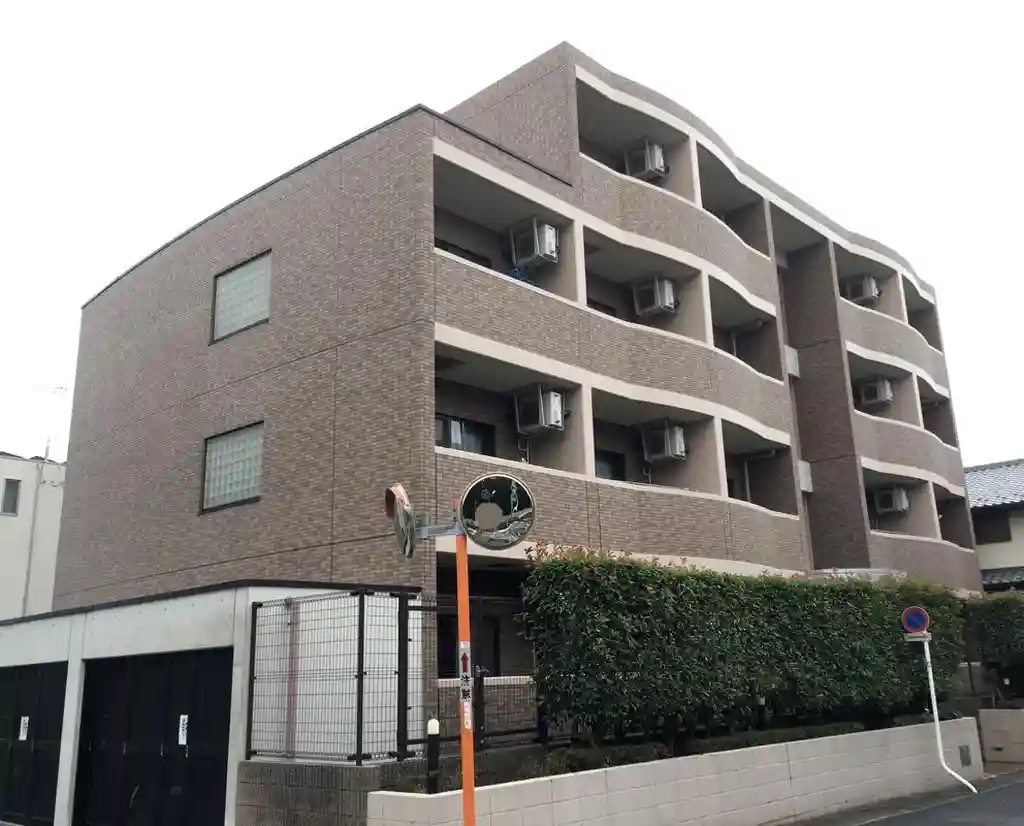 ウィスタリアII 外観