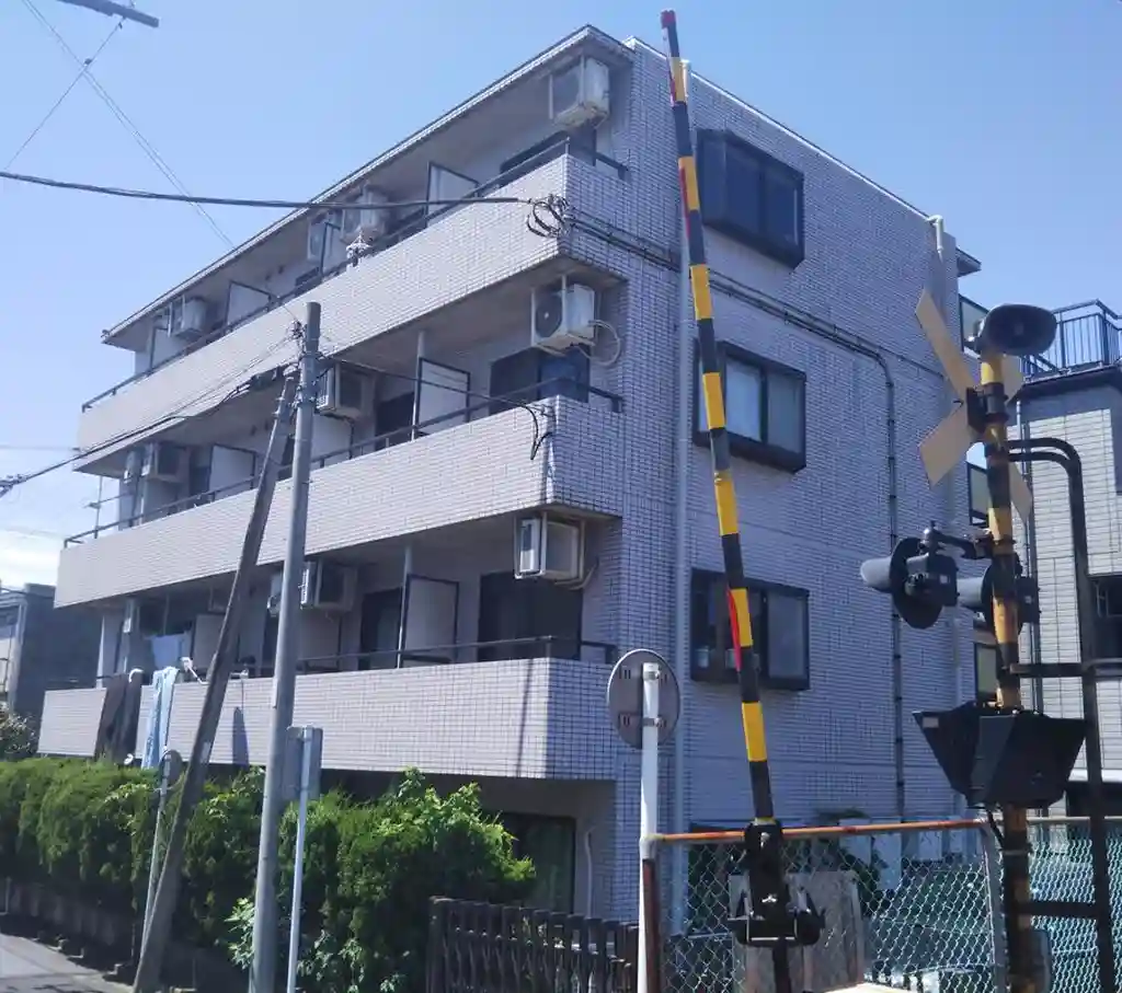 モントレミスズ 外観