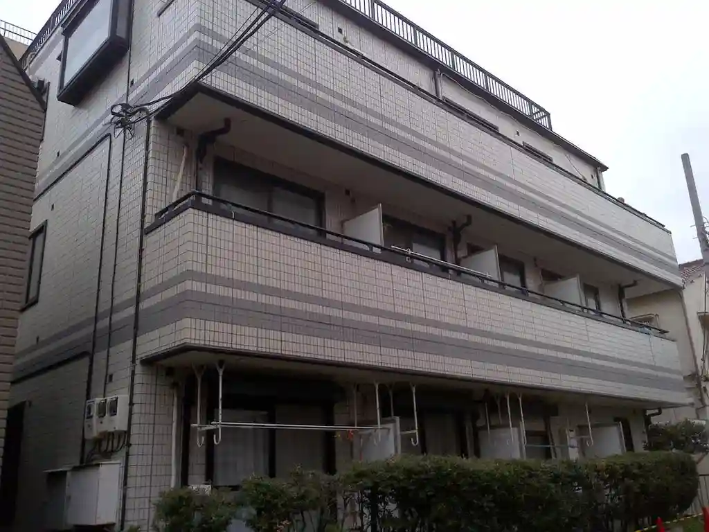 ルリスハイツ 外観