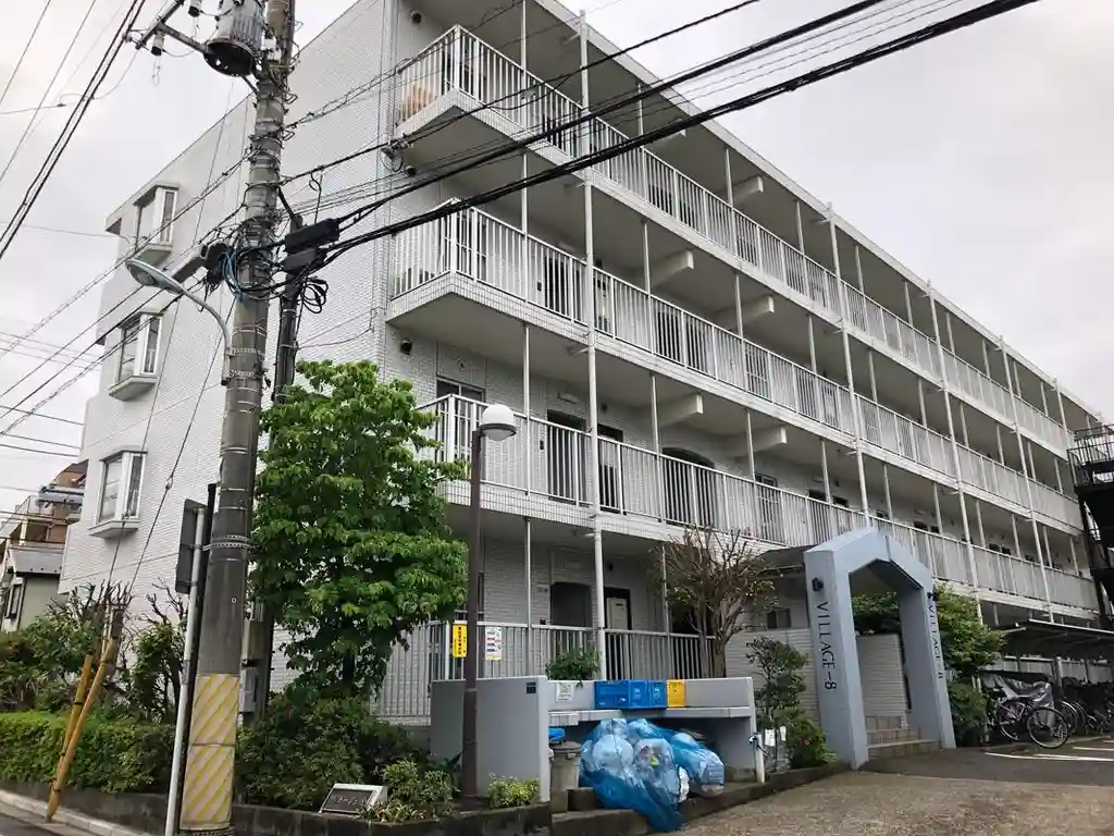 ヴィラージュ8 外観