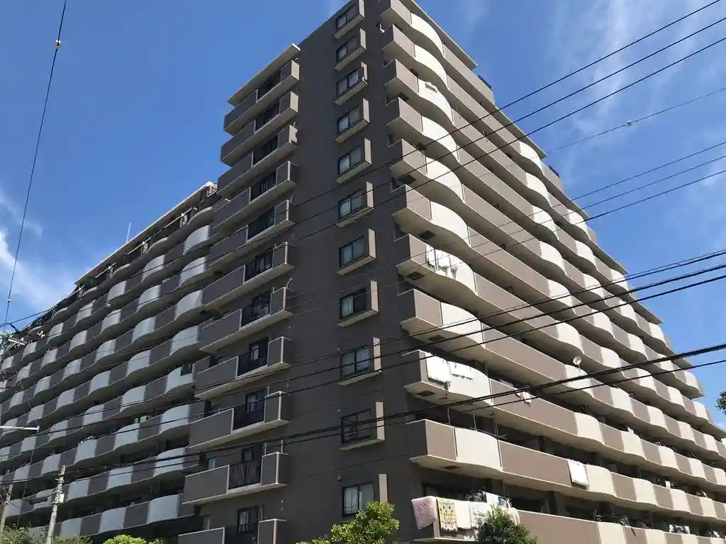 ファミール市川ガーデンプラザイースト 外観