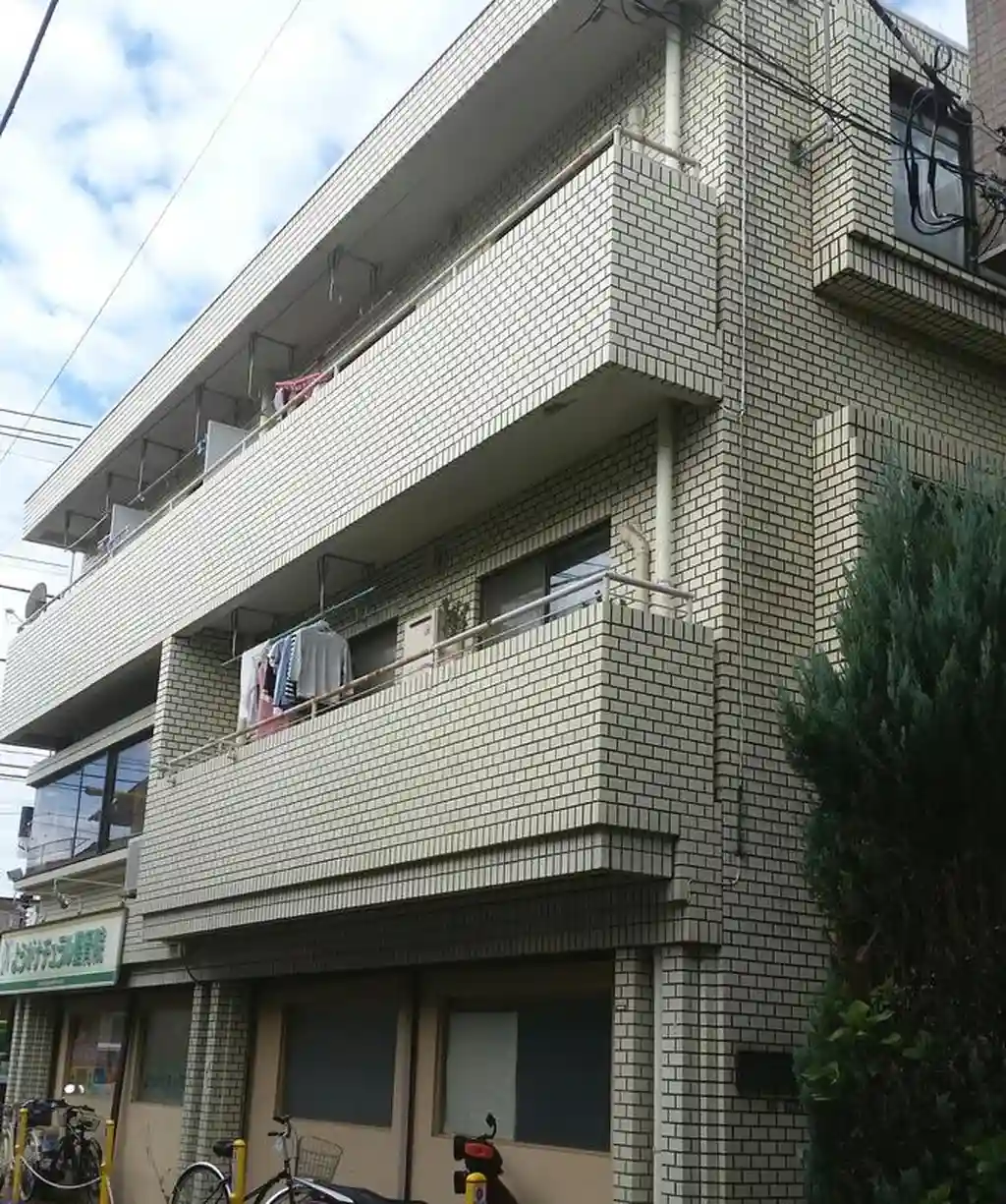 ロイヤルビル 外観