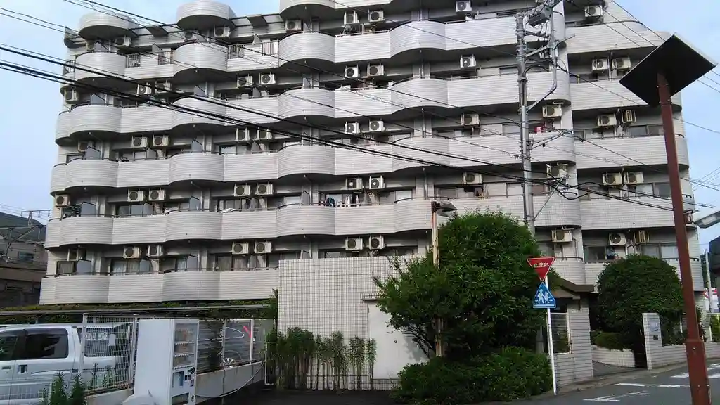 リズ生田 外観