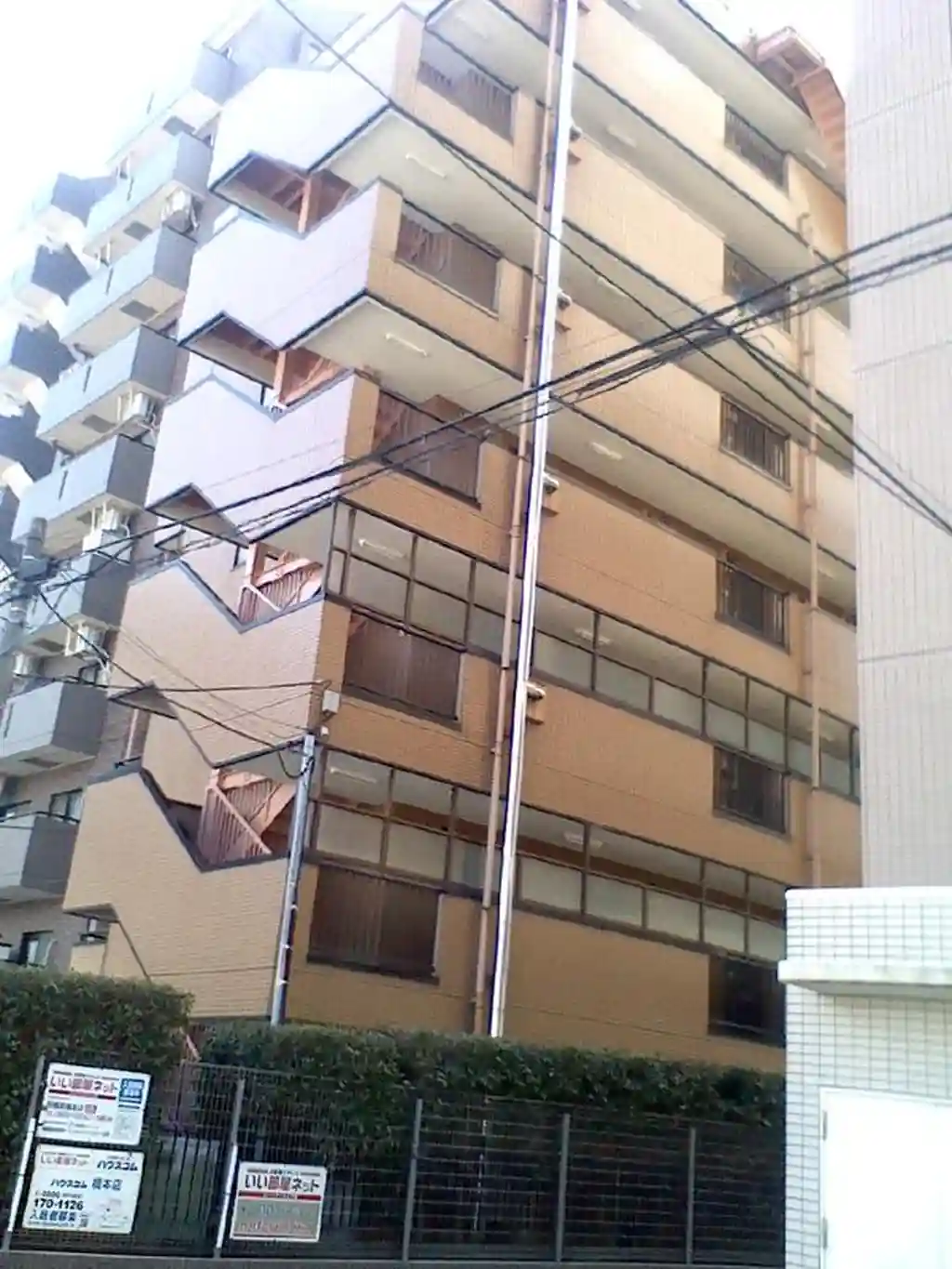 ファリーナ橋本 外観