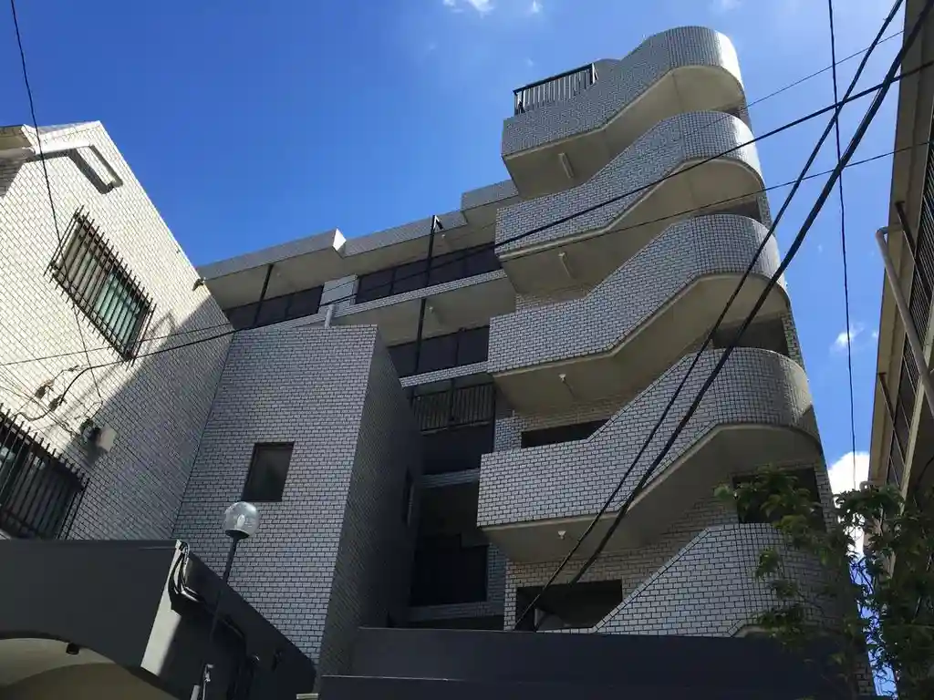 アサードエル・ライト 外観