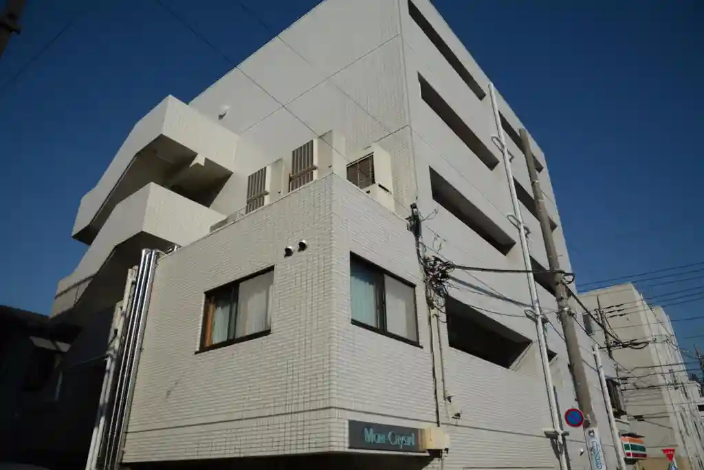 モアクリスタル 外観