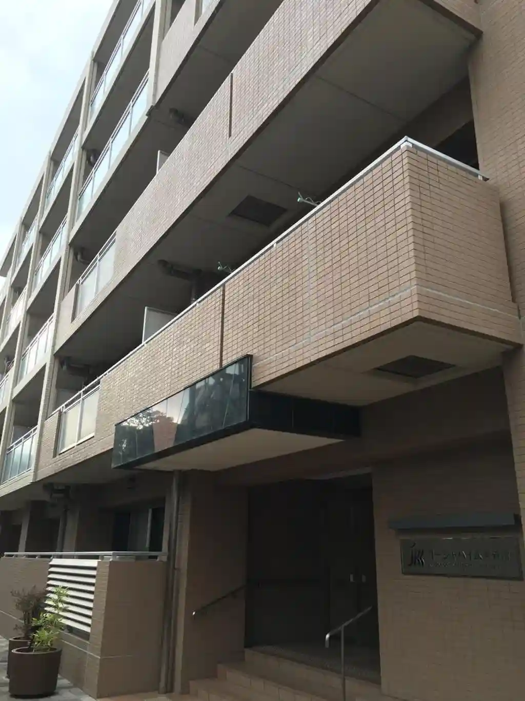 コーシャハイム東新宿 外観