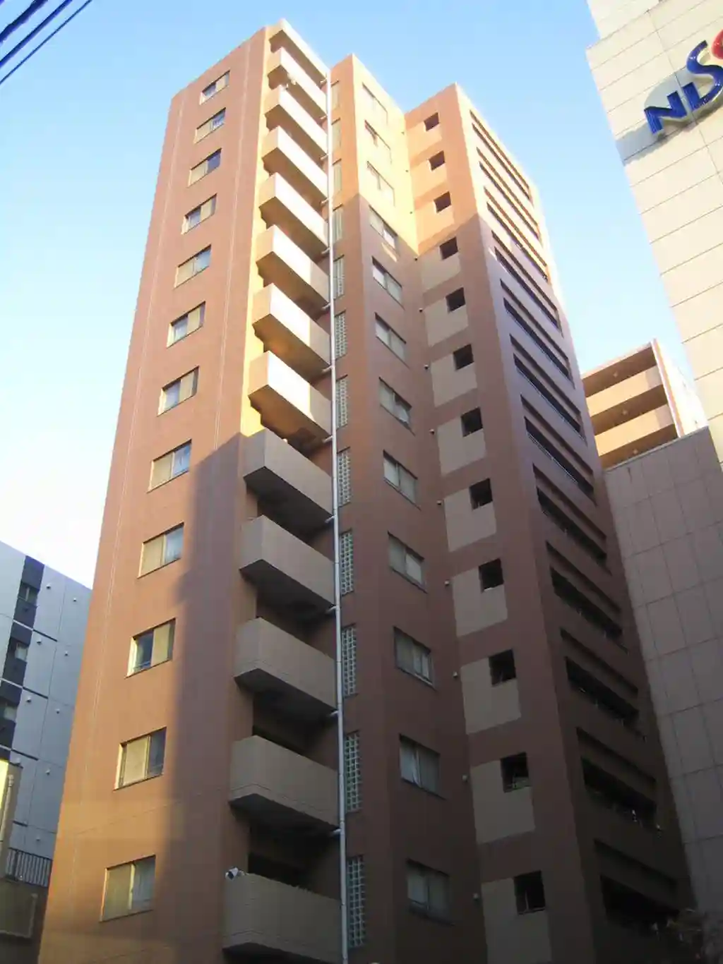 ひかるコート横浜 外観