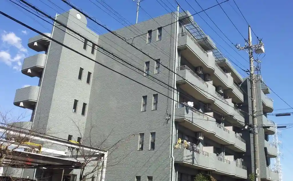 ルネス・レヴール 外観