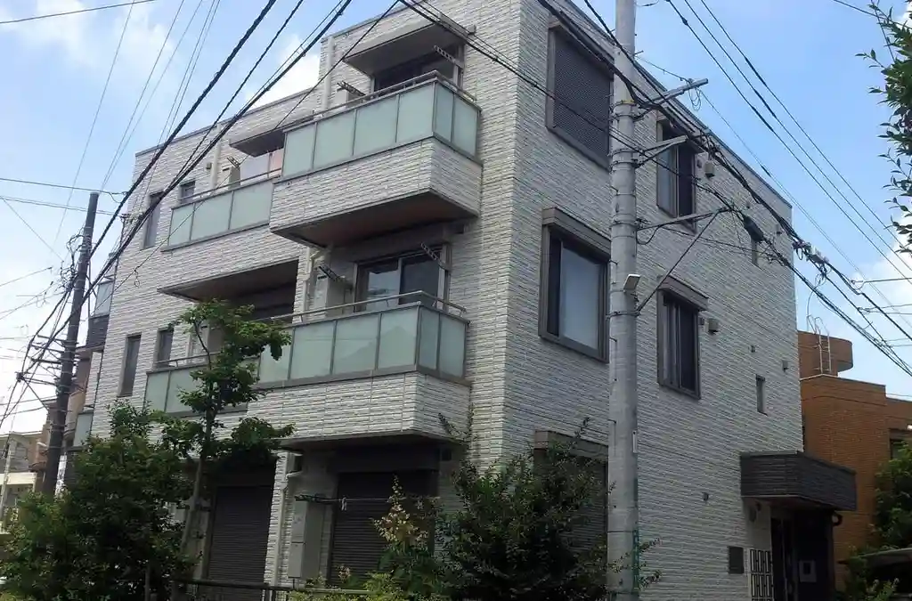 コルヌイエ 外観