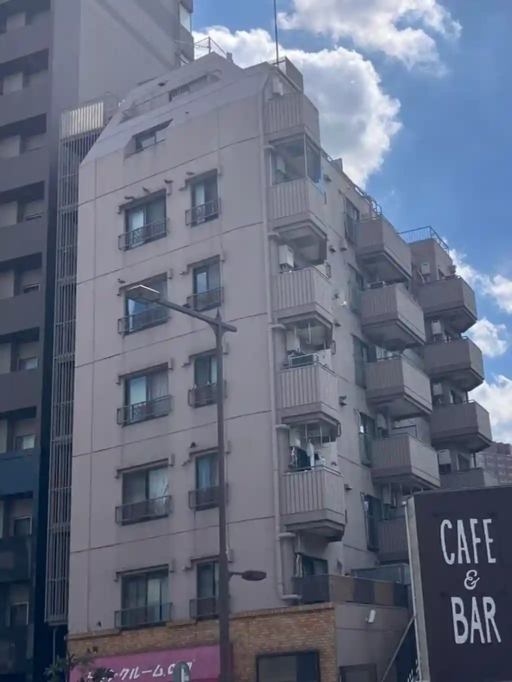 余丁町ダイカンプラザ 外観