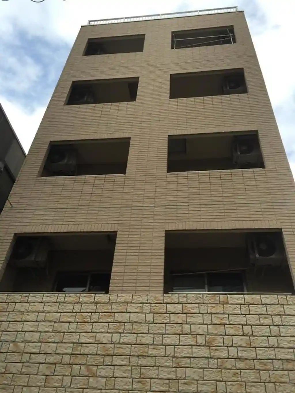 スターズ西新宿 外観