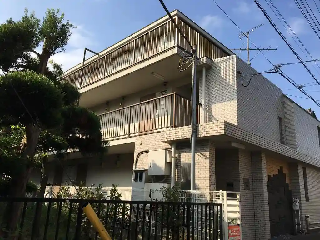 ヒルズ春日 外観