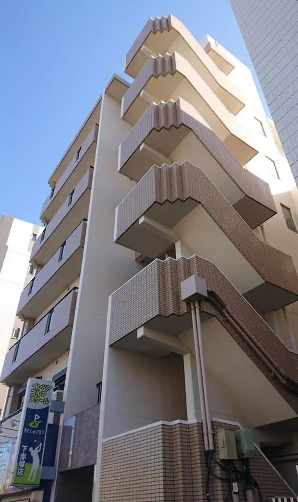 ロワイヤル新町 外観