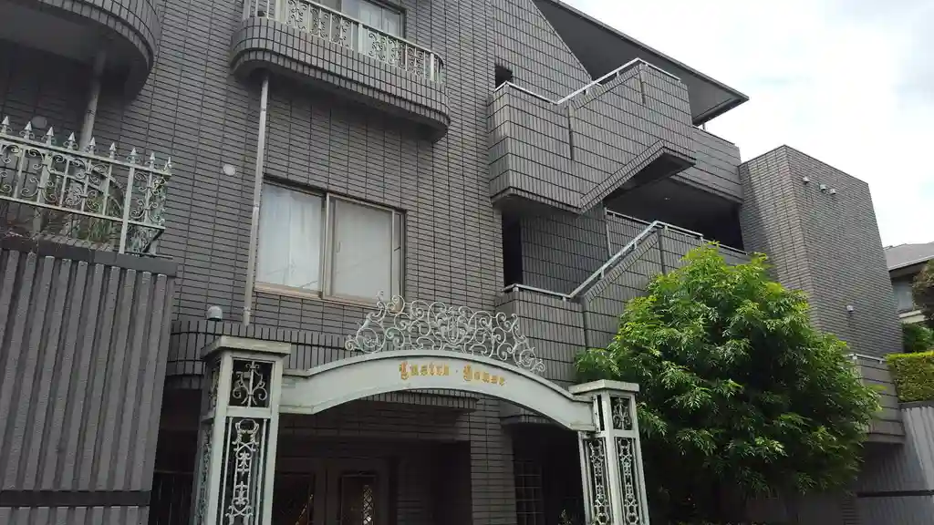 ラスターハウス 外観