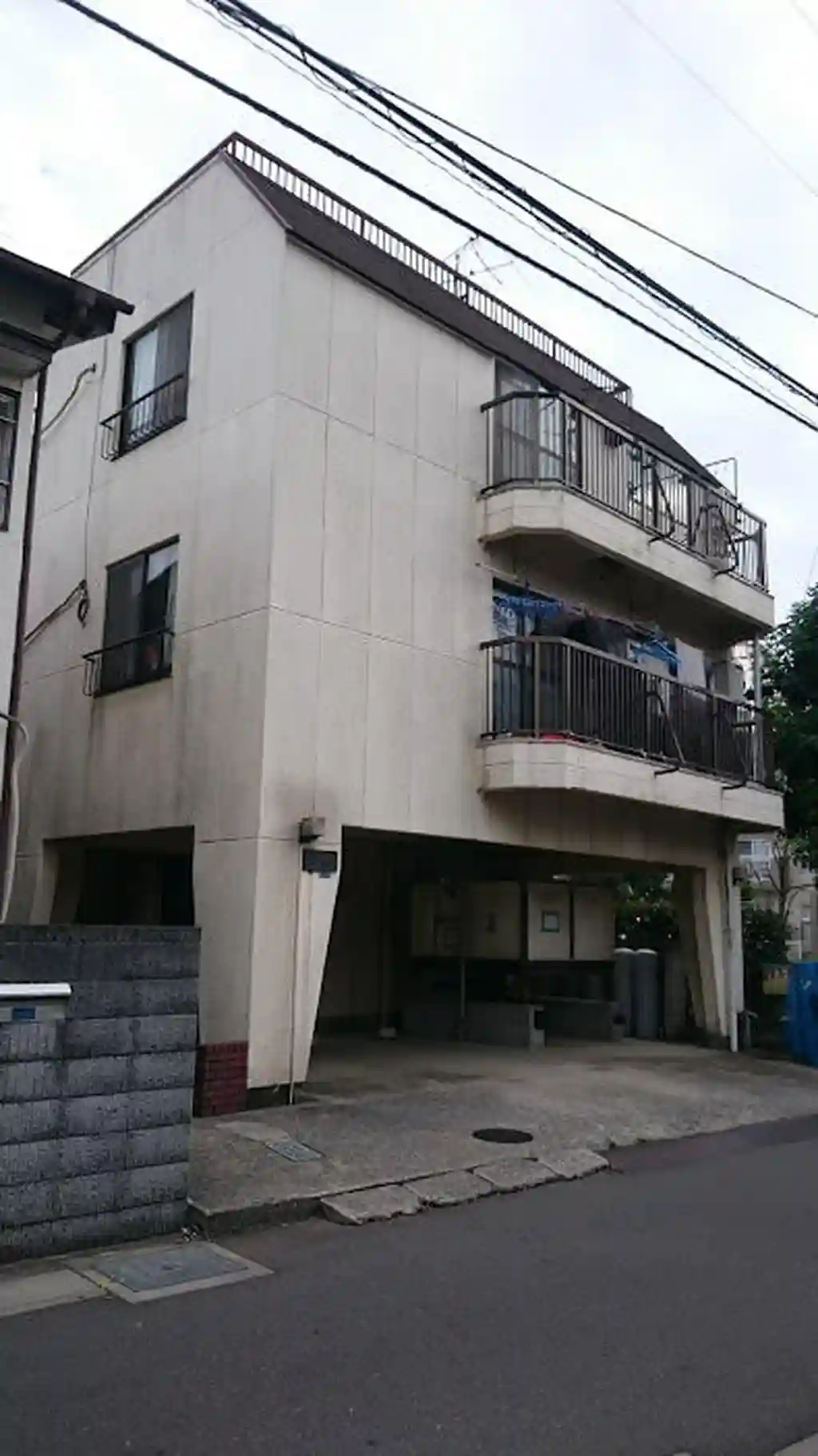 パレ新成 外観