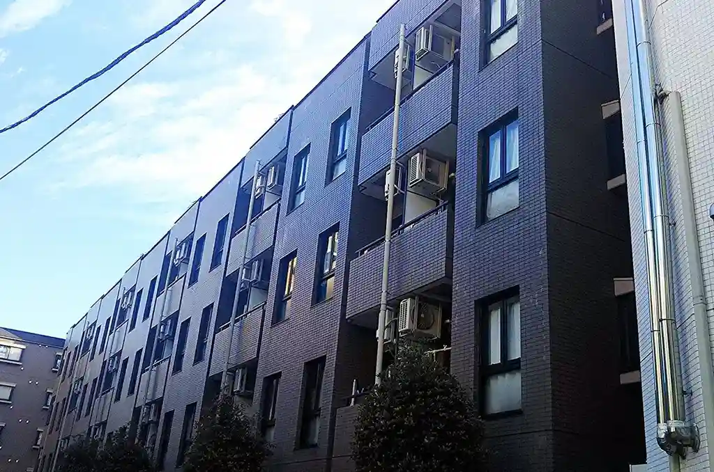 アリエル 外観
