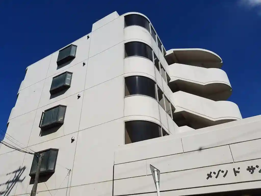 メゾンド・サンク 外観