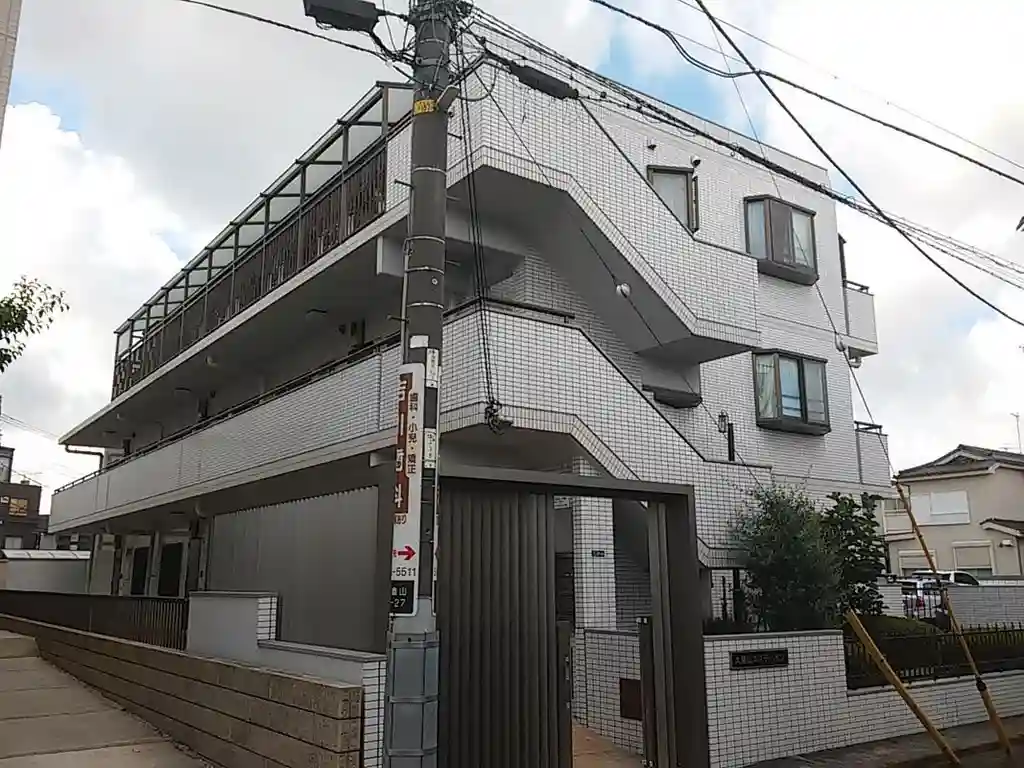 大倉山エステハイツ 外観