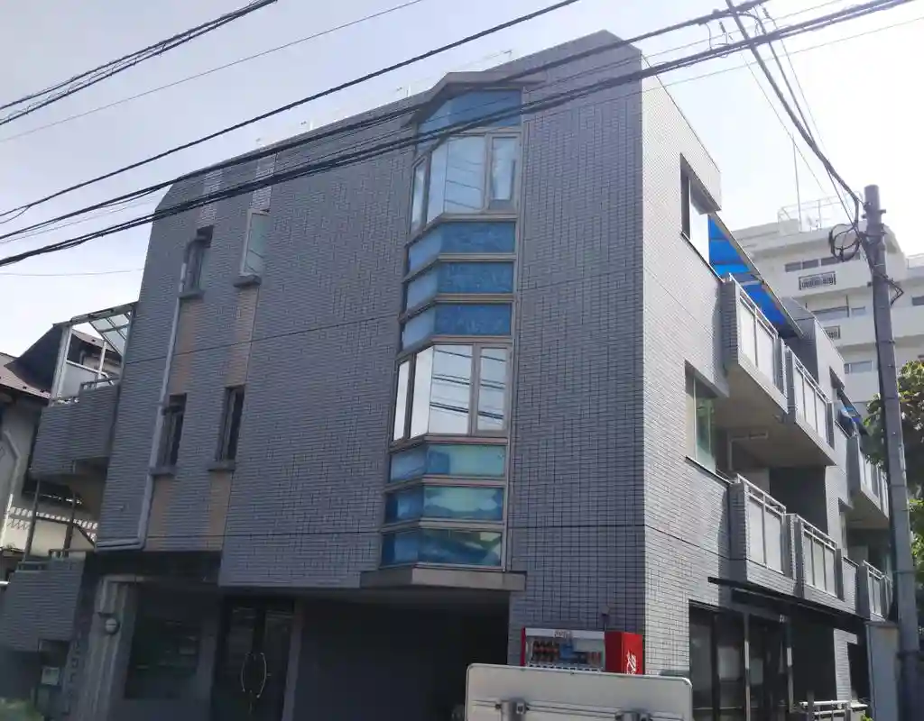 ランドマーク三鷹 外観