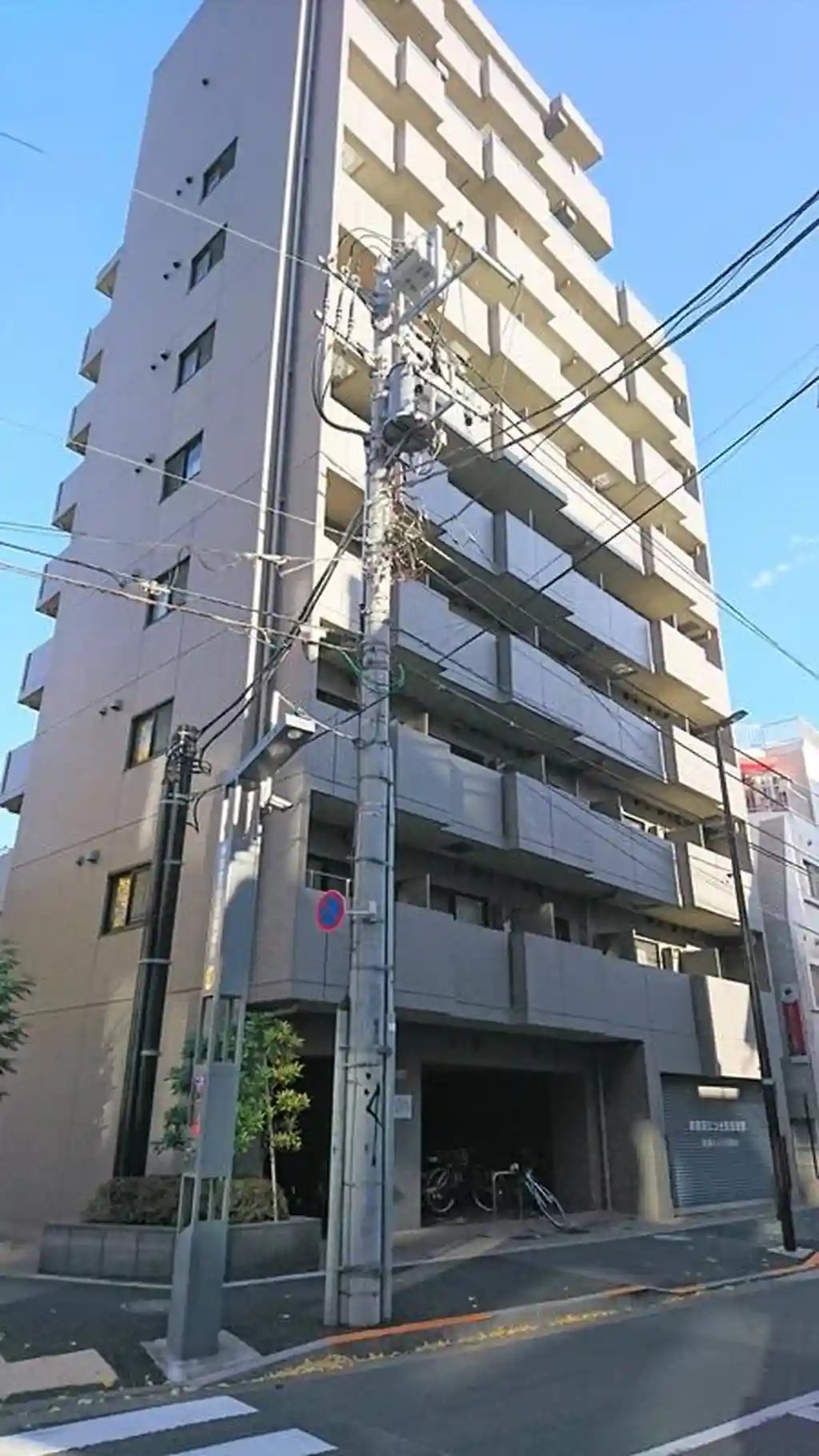 ルーブル神宮前 外観