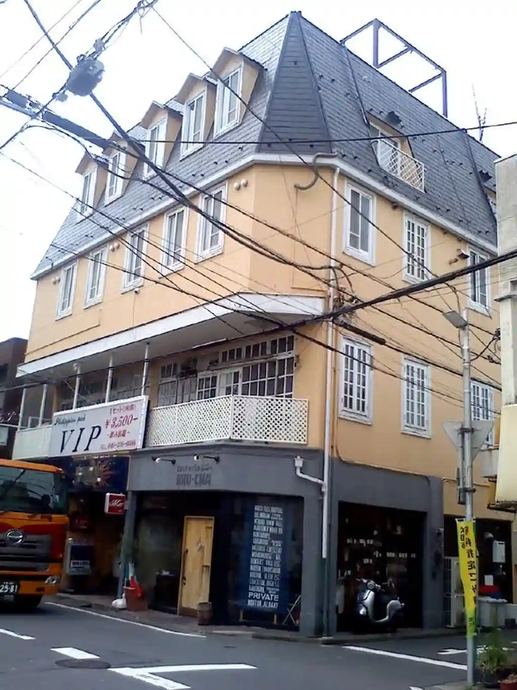 壱番館 外観