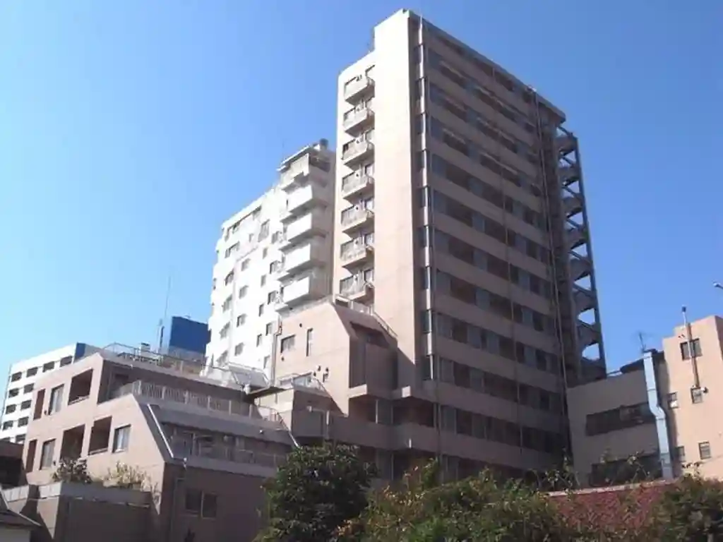 プラティーク三軒茶屋 外観