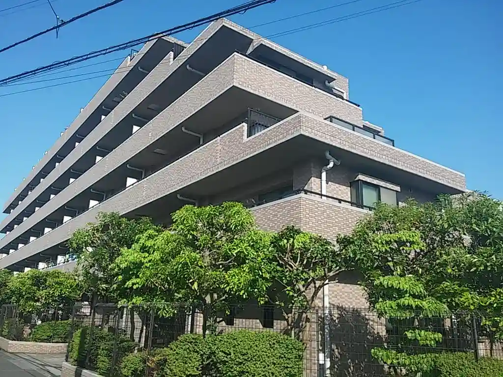 ルネサンスフォルム調布国領 外観