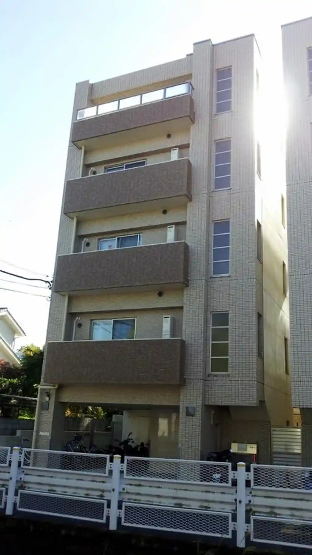 アルディア 外観