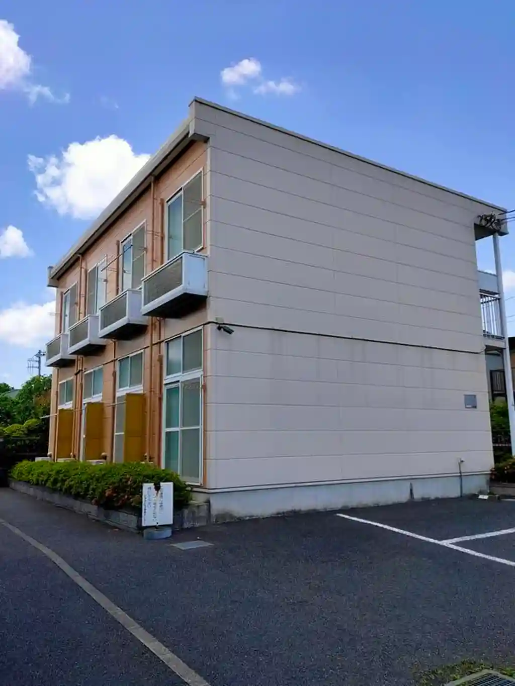 レオパレス東豊田2 外観