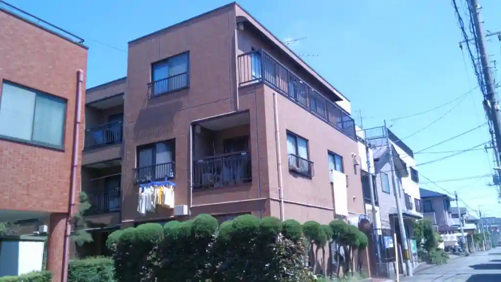 ファミール小山 外観