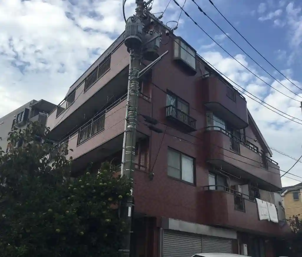 フローレンス吉村 外観