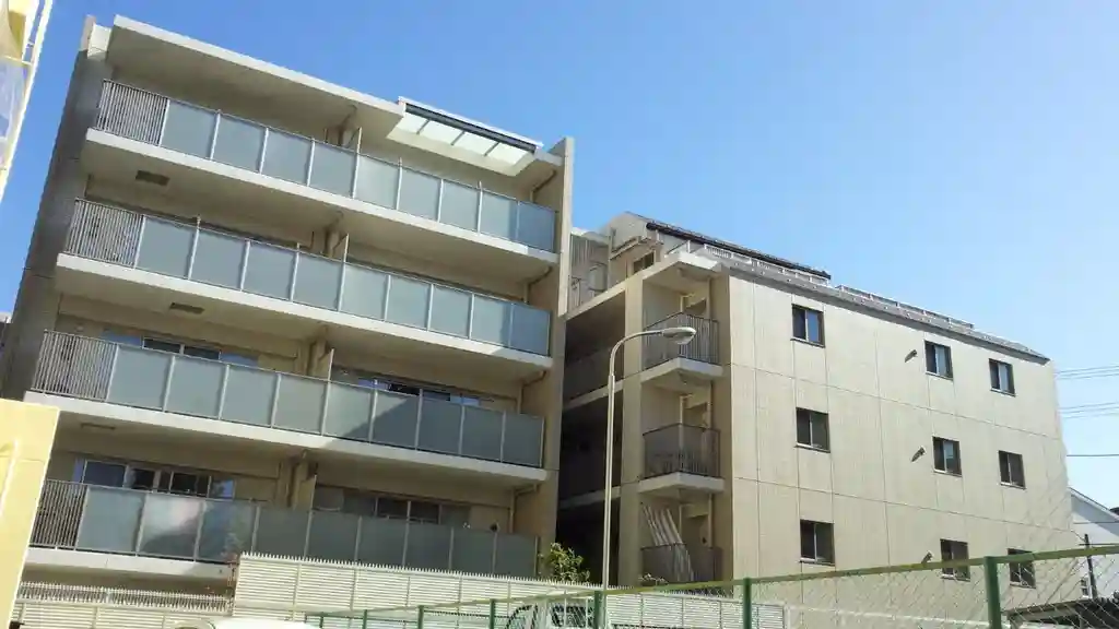 クレヴィア鷺沼 外観
