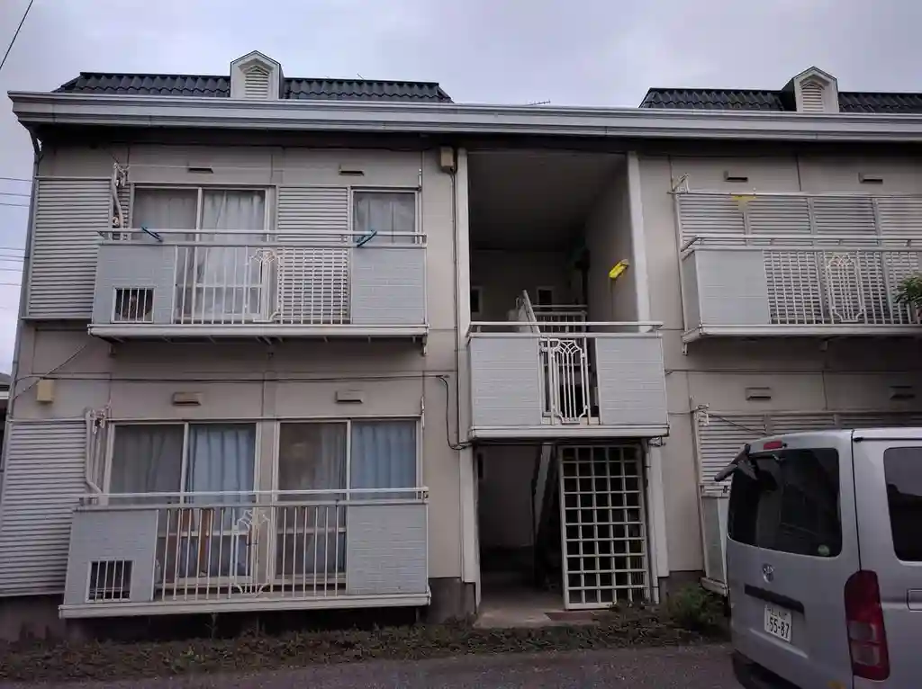 ファミーユ II 外観