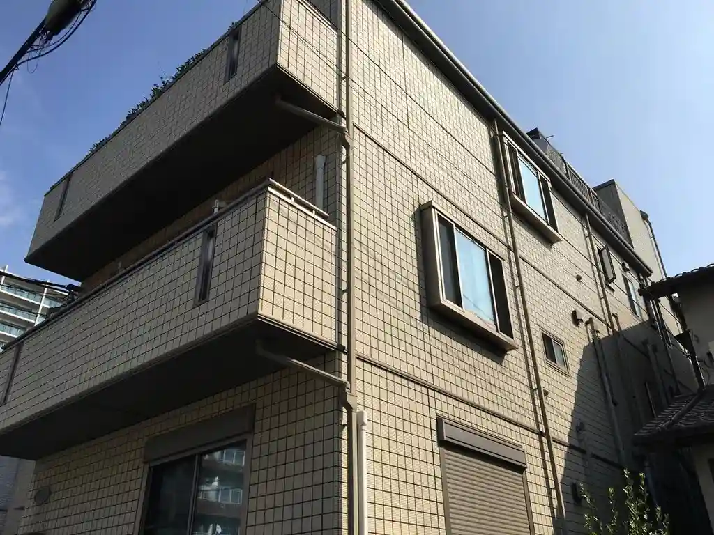 ファミーユ春日 外観