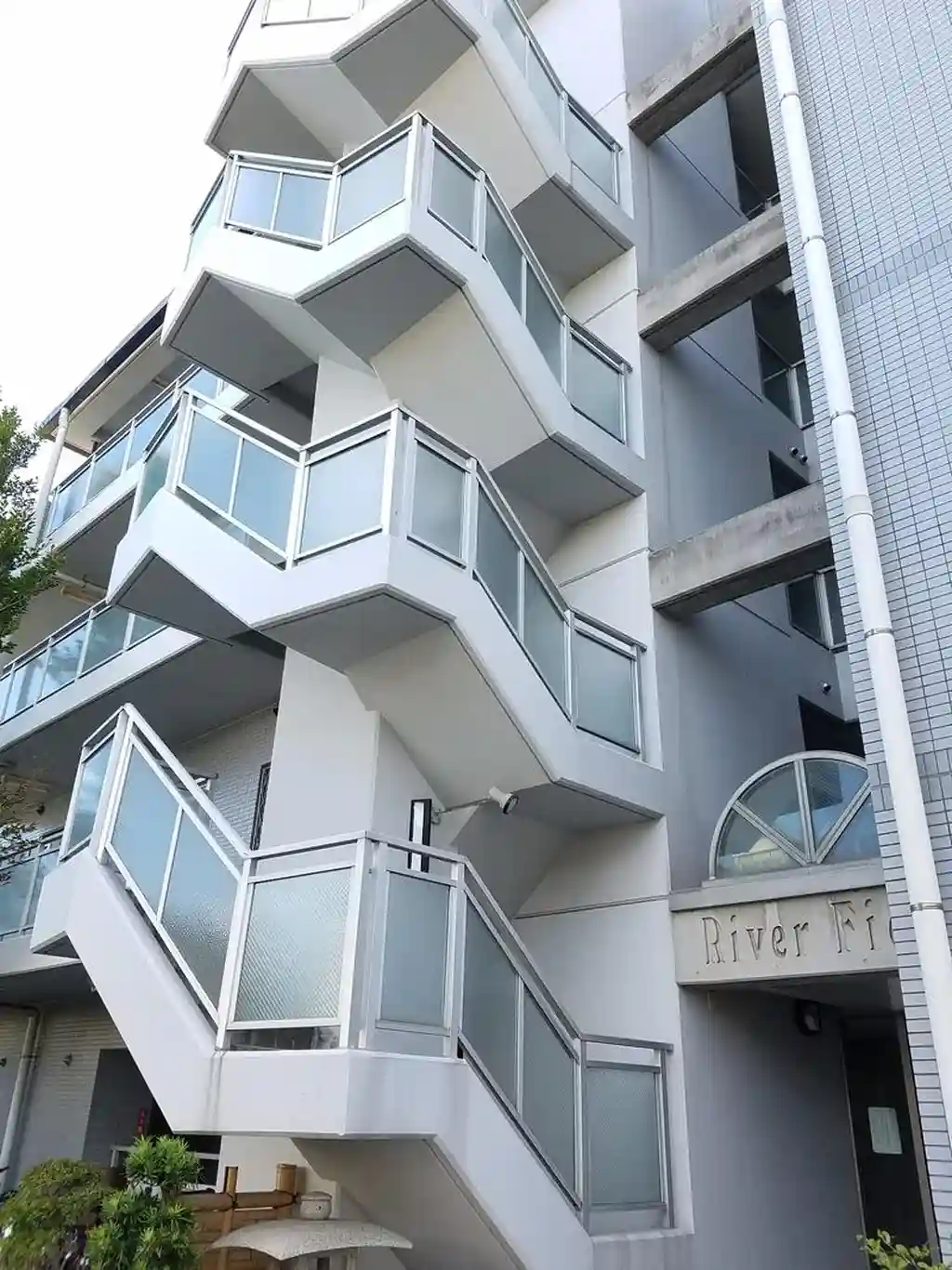 リバーフィールド 外観