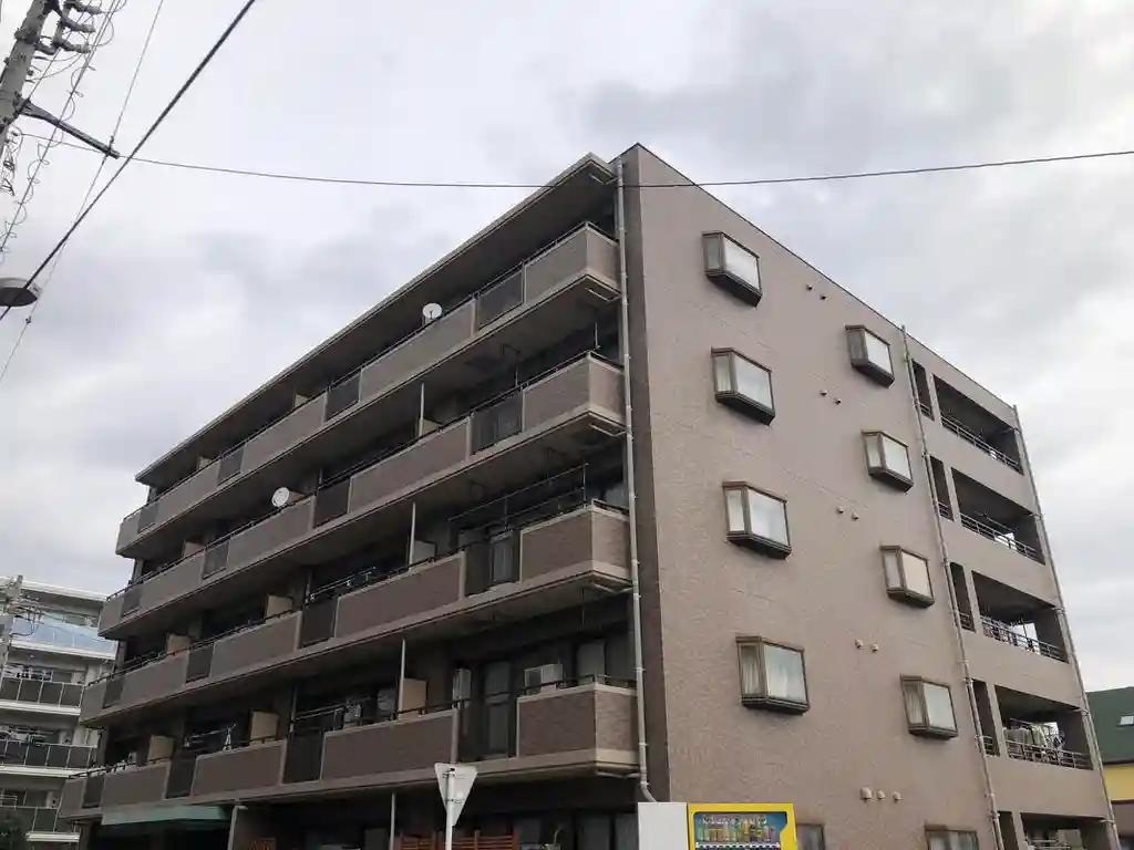 クルーセ23 外観