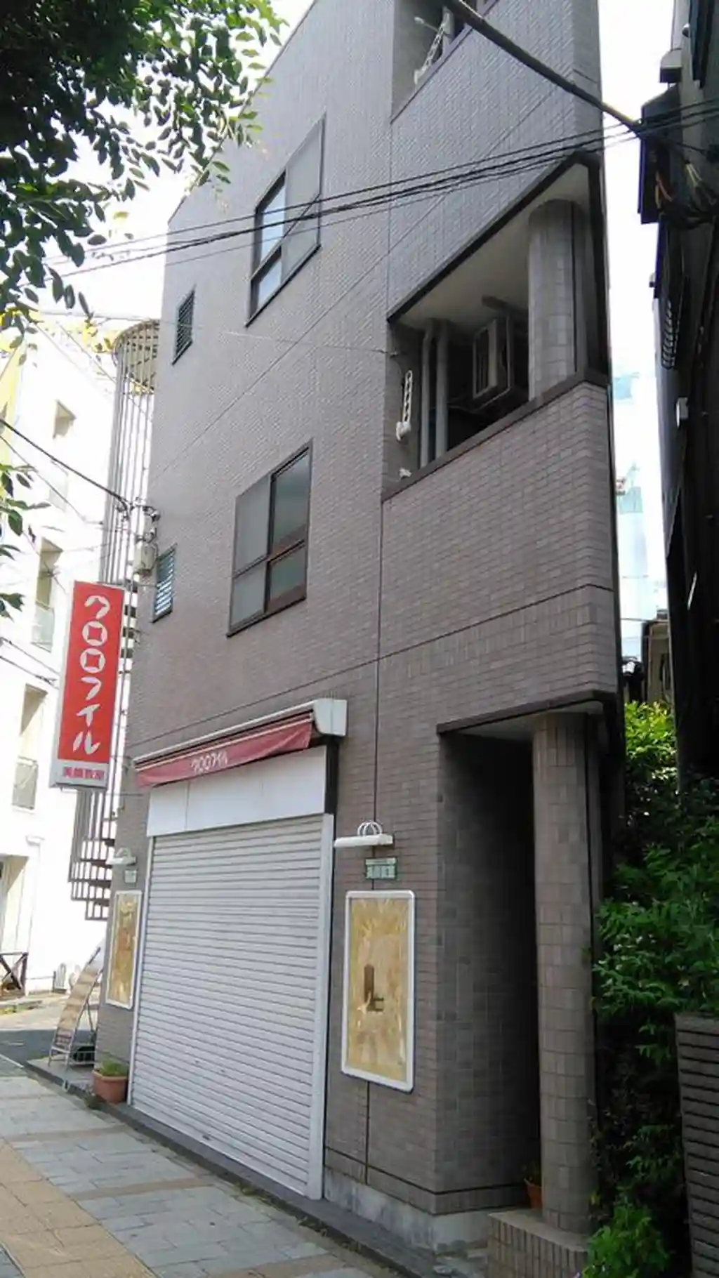 サンパリスオサダ 外観