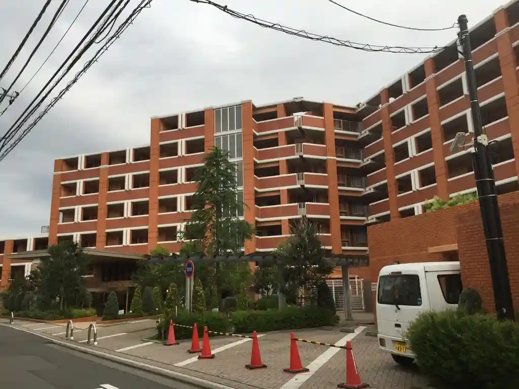 パークスクエア横濱いずみ中央 外観