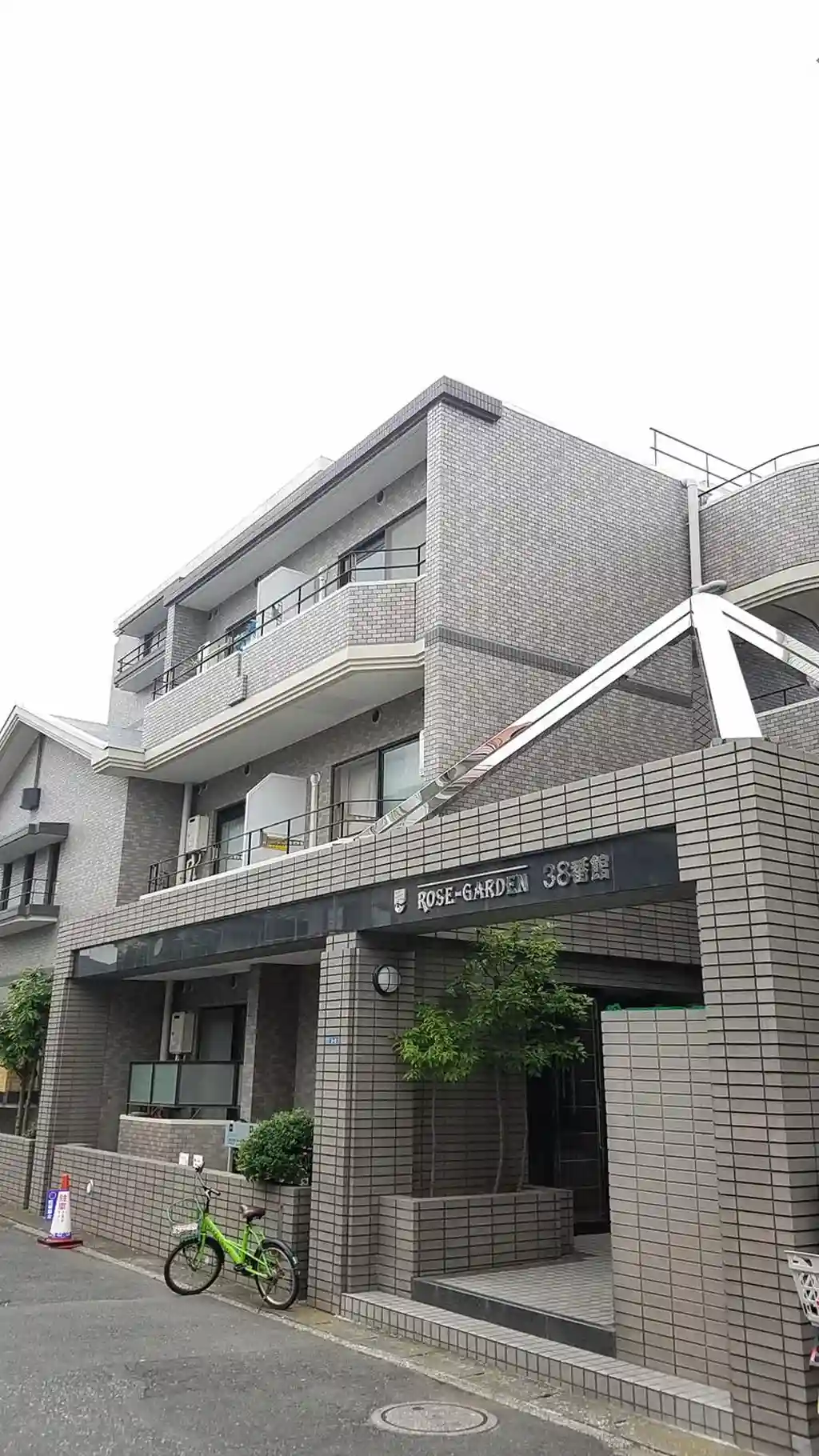 ローズガーデンA38番館 外観