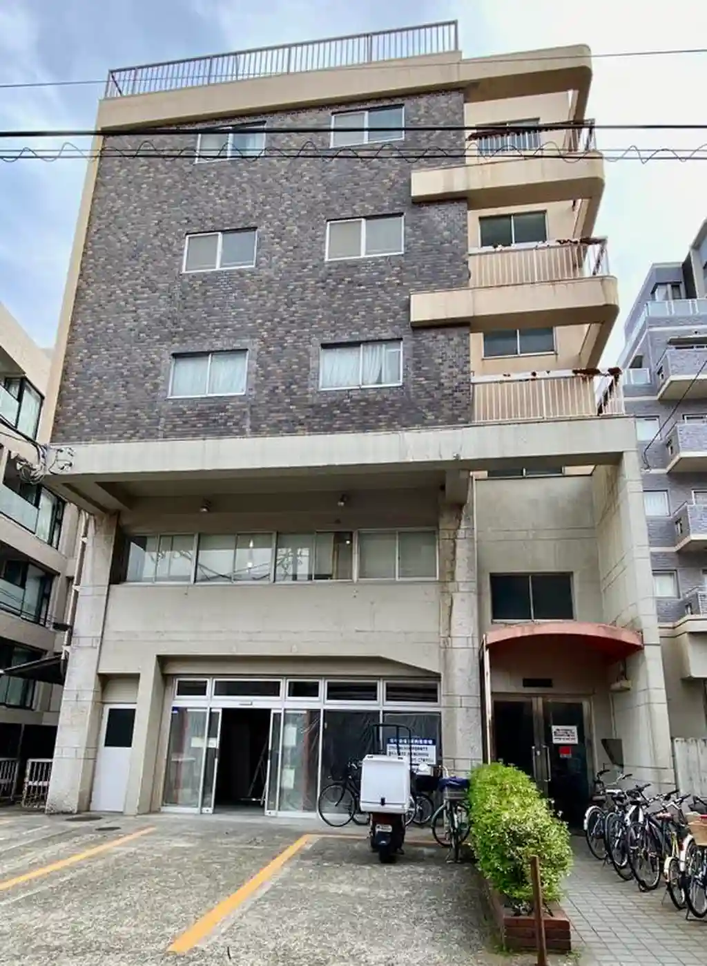 日平会館 外観
