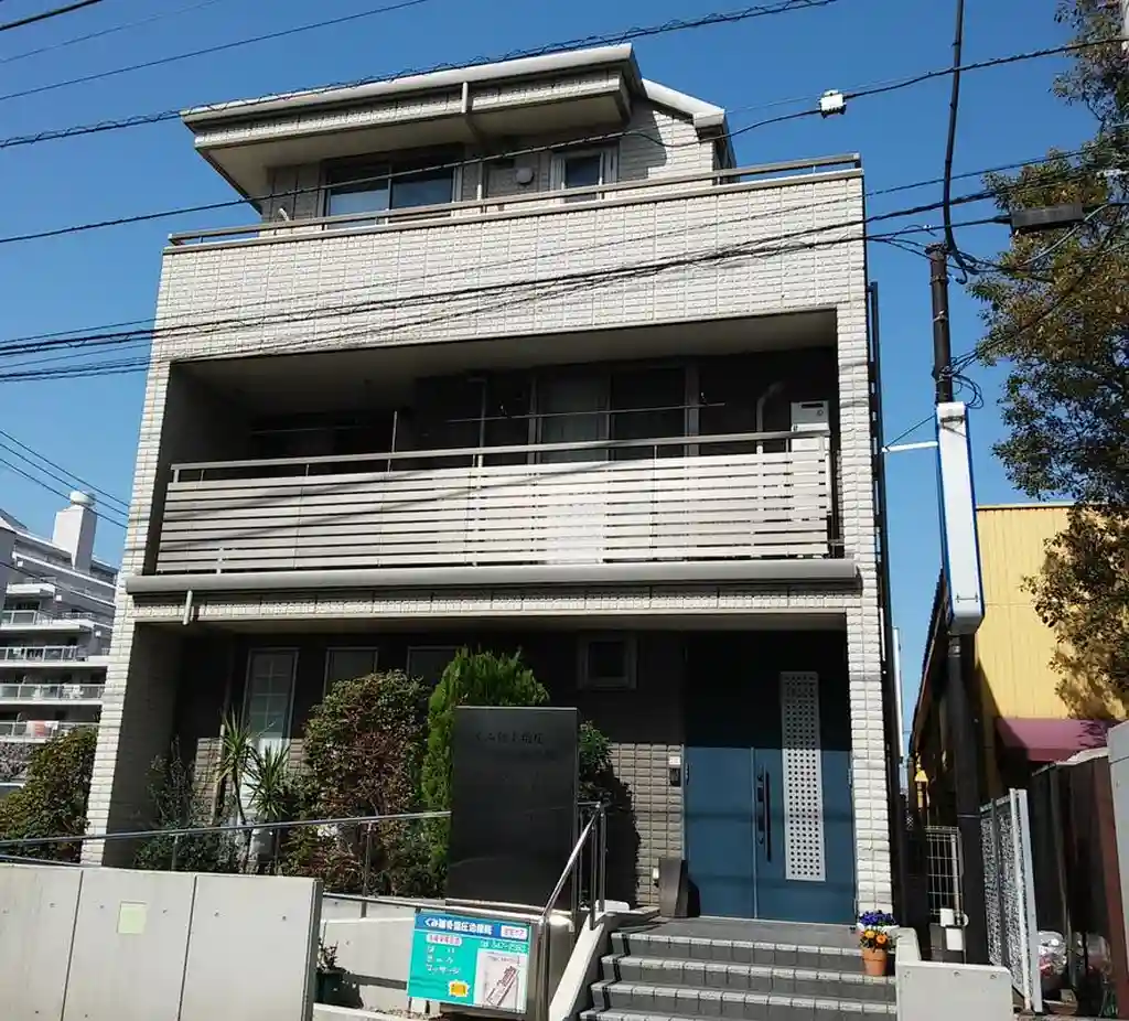 ラルーチェ大倉山 外観