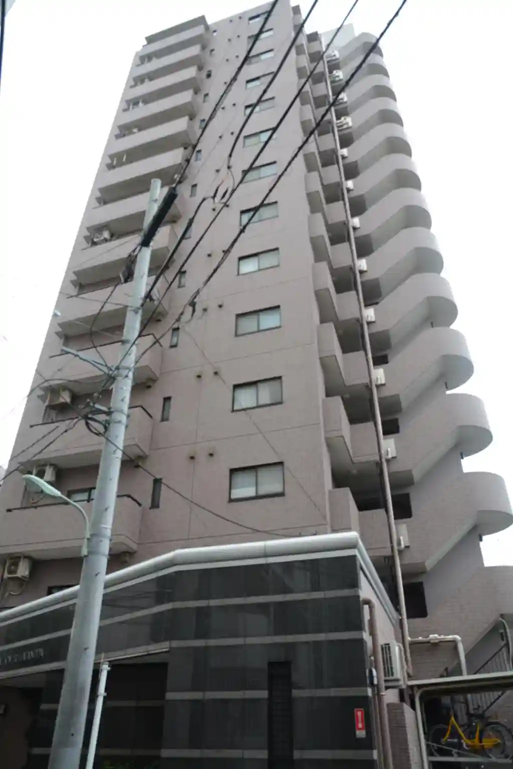 ロイヤルタワー旗の台 外観