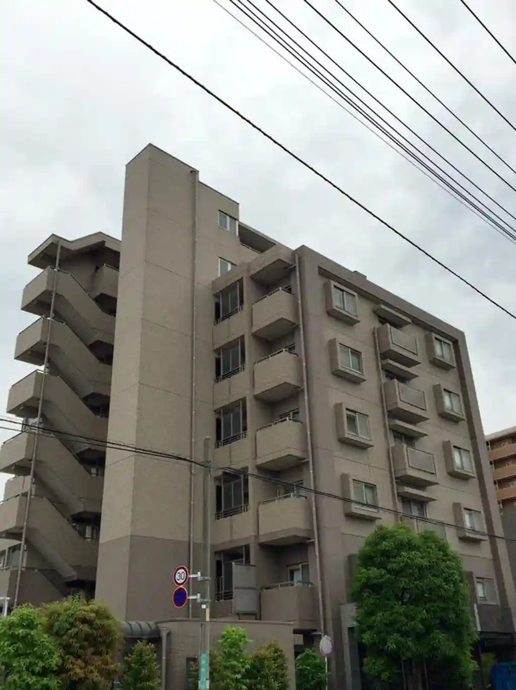ルイシャトレ川口 外観