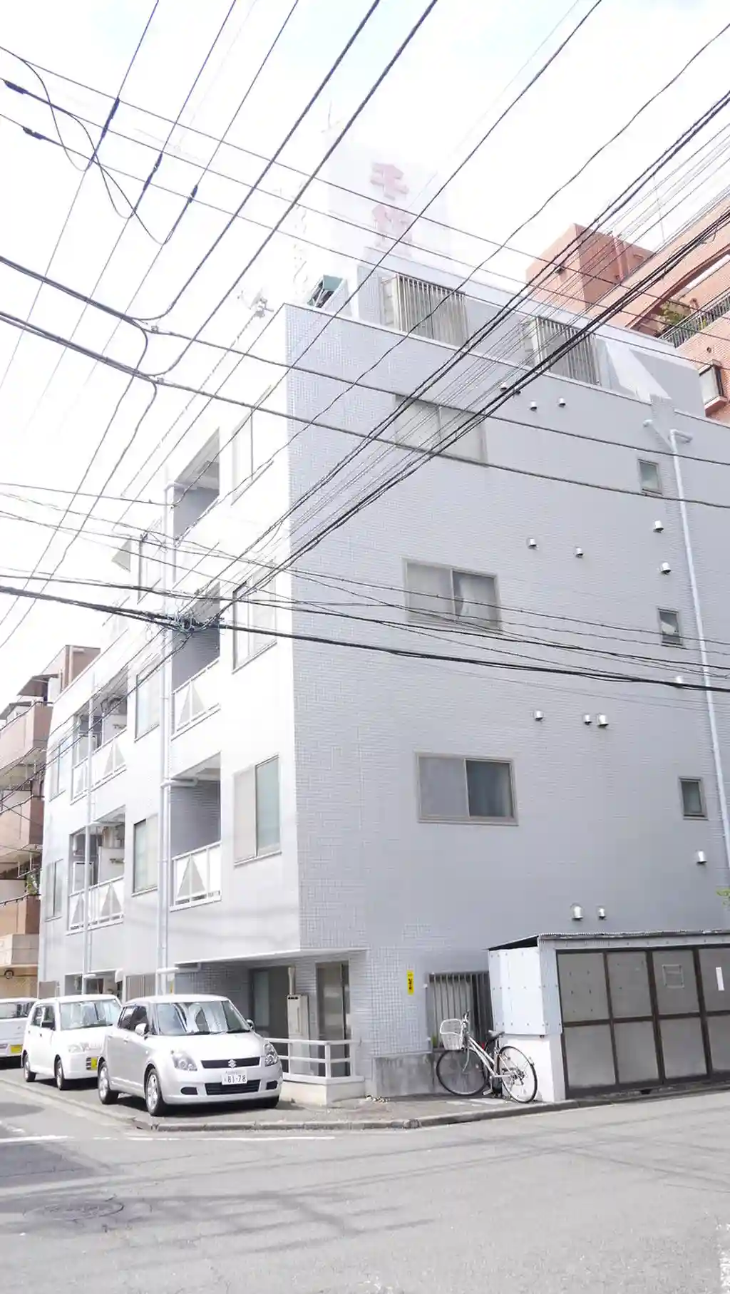 ドゥエール・エモン 外観